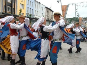 2272287-Polish_folk_dancers_Cork